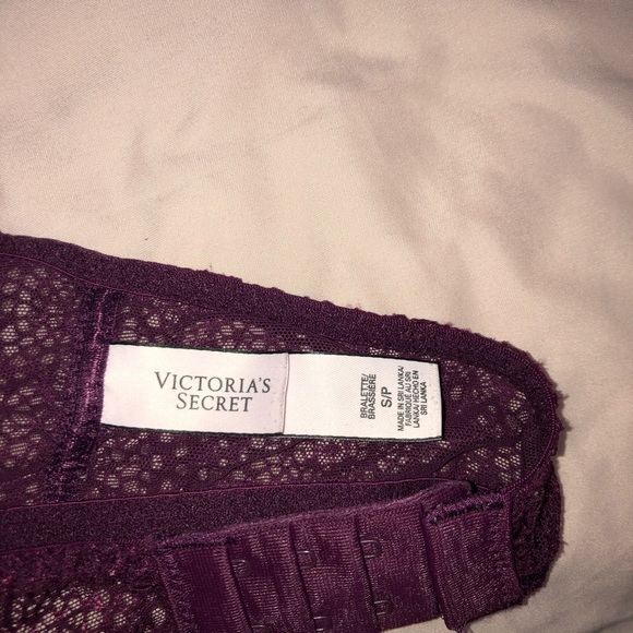 Victoria’s Secret halter bralette - Picture 3 of 3